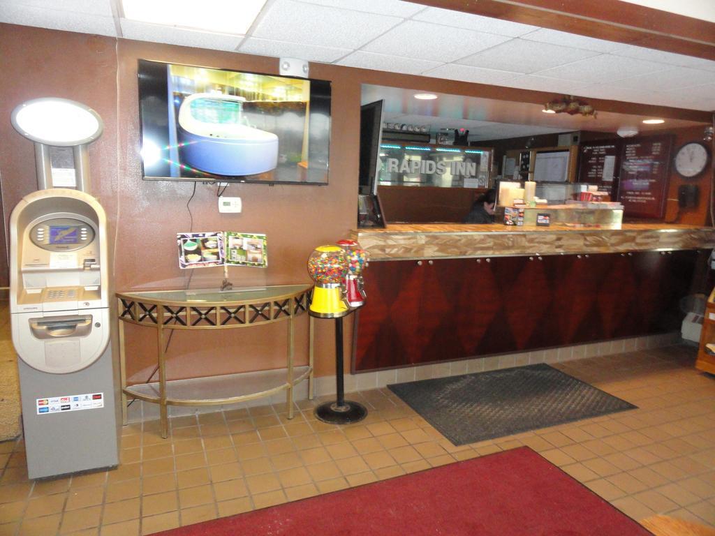 Hotel Grand Rapids Wyoming