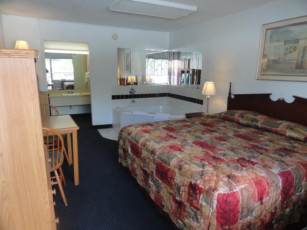 Grand Rapids Hotel